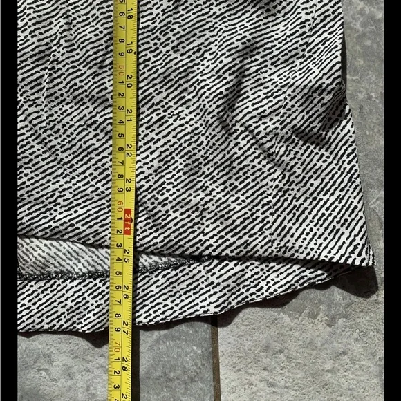 Kin John Lewis monochrome top size 16 - Picture 6 of 6